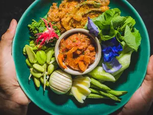 saffron veya phuket