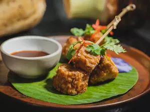 saffron veya phuket