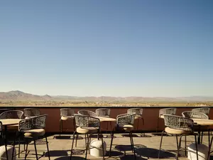 Atalaya_Bar_Terrace_-Banyan_Tree_Veya-Valle_de_Guadalupe